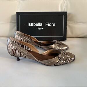 Isabella Fiore Kitten-Heel Shoes, Size 8.5